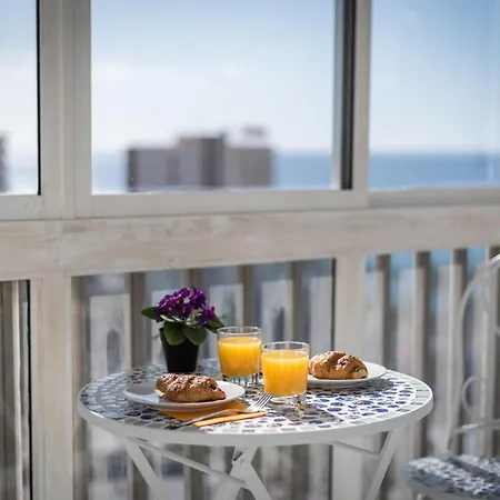 דירה 8d. Modern Flat In Americas