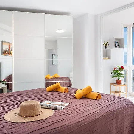 8d. Modern Flat In Americas